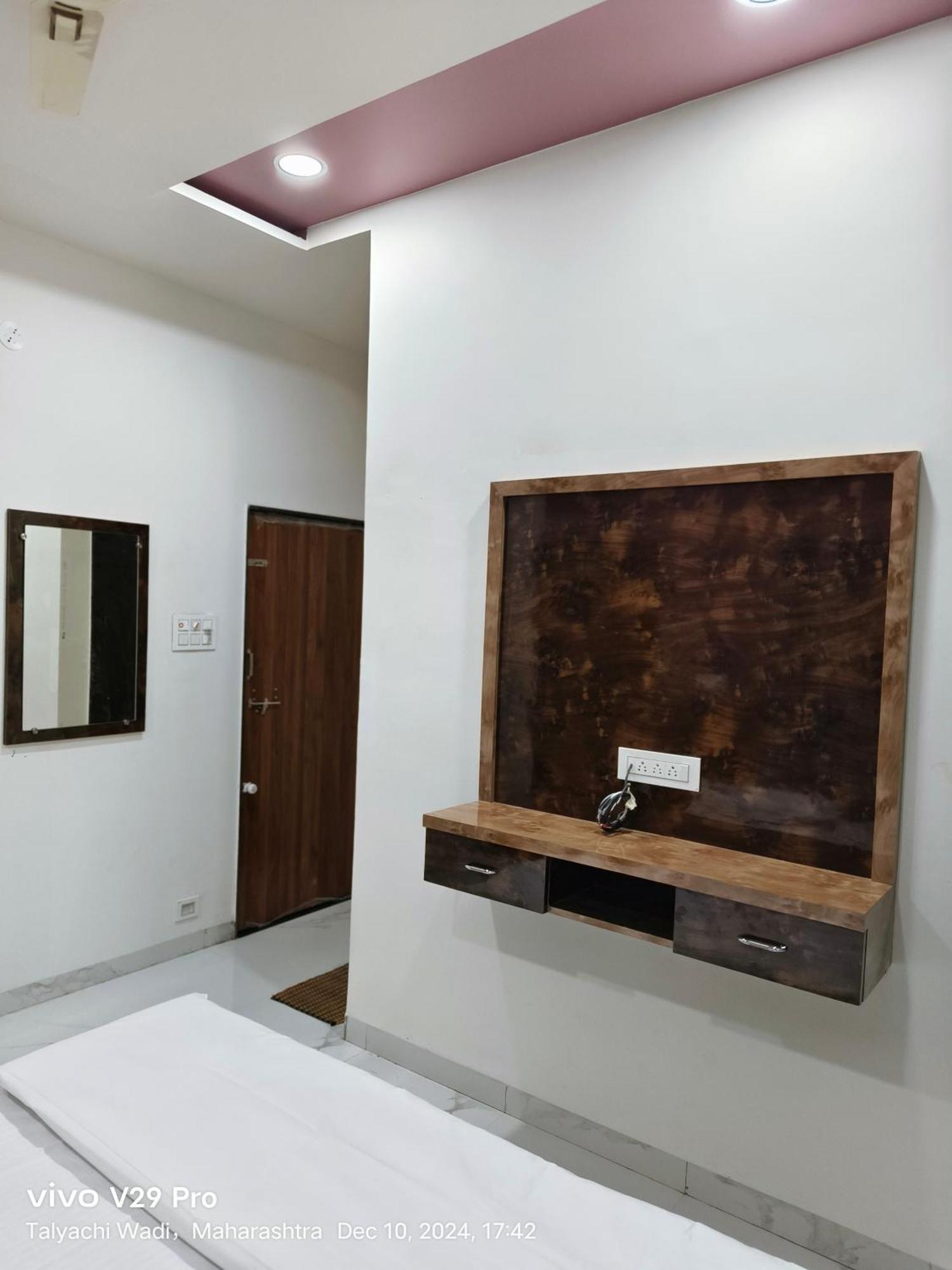 Shree Jyotirlinga Residency Hotel Ellora ภายนอก รูปภาพ