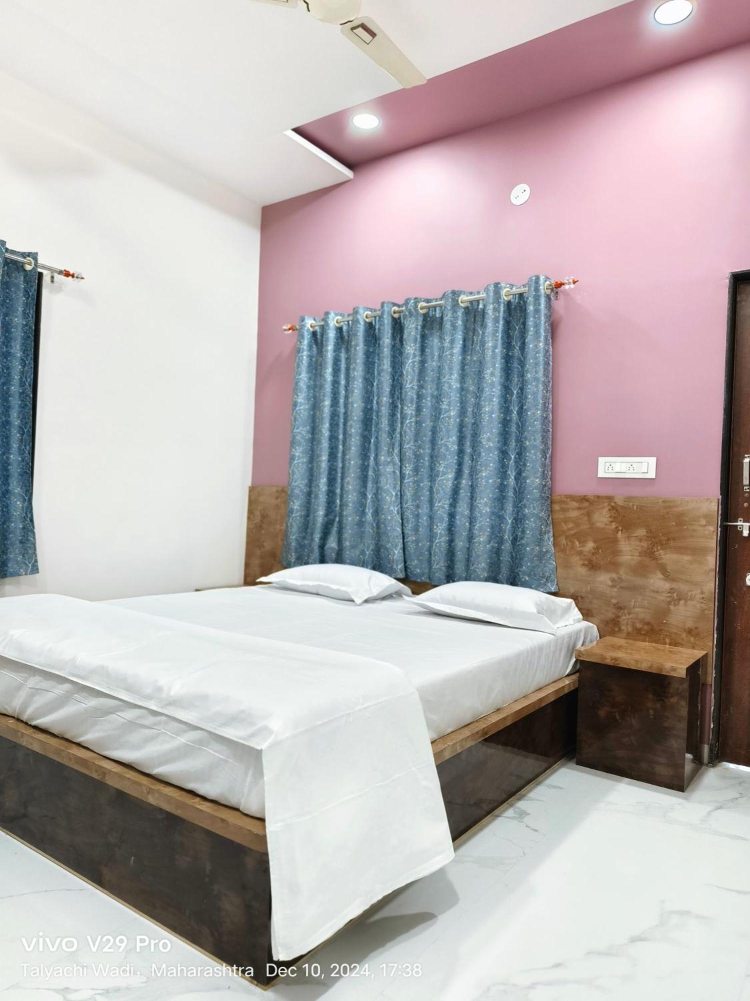 Shree Jyotirlinga Residency Hotel Ellora ภายนอก รูปภาพ