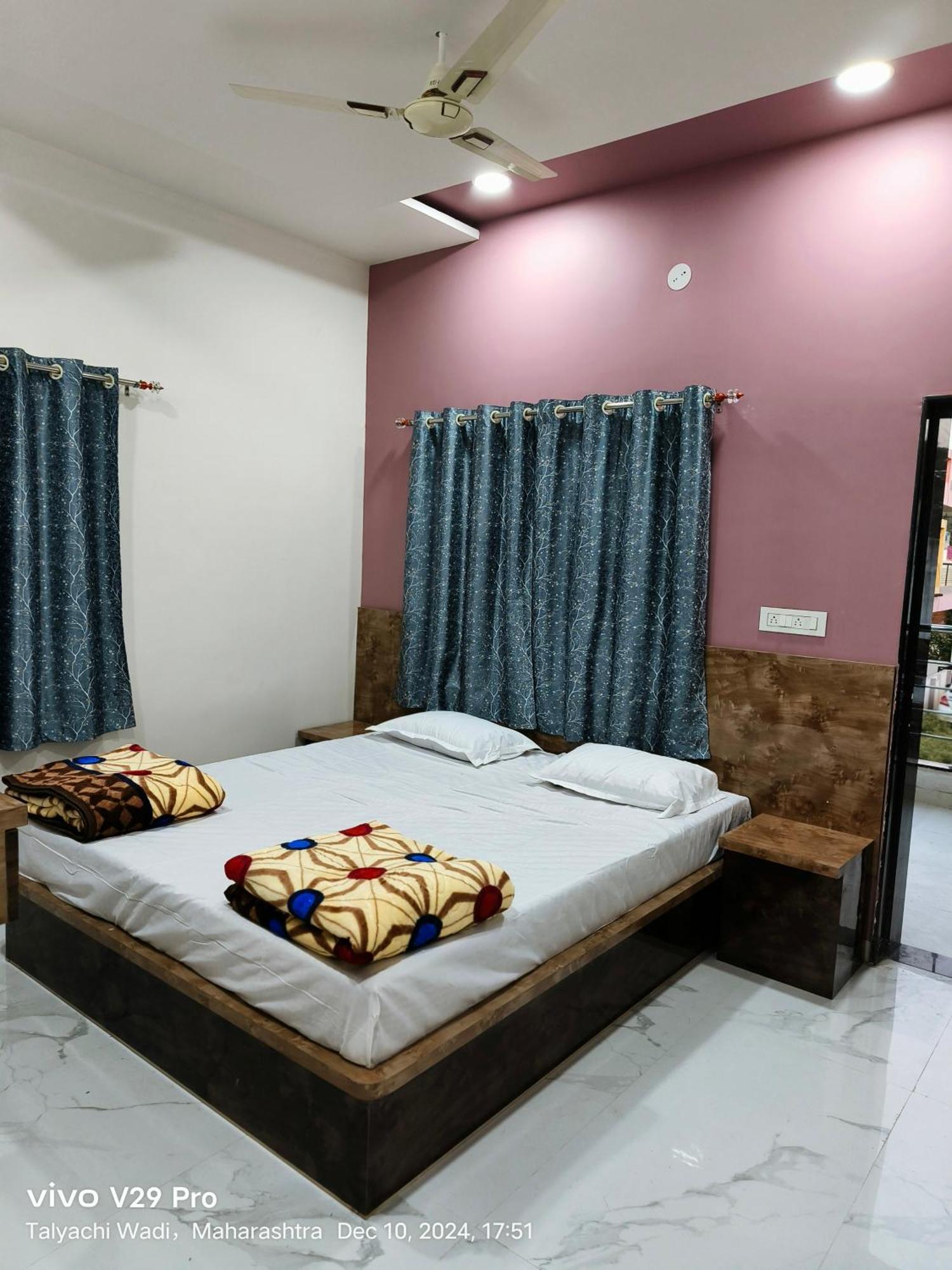 Shree Jyotirlinga Residency Hotel Ellora ภายนอก รูปภาพ
