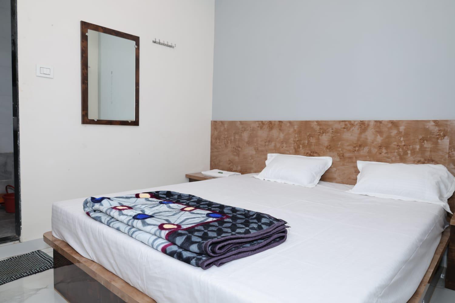 Shree Jyotirlinga Residency Hotel Ellora ภายนอก รูปภาพ
